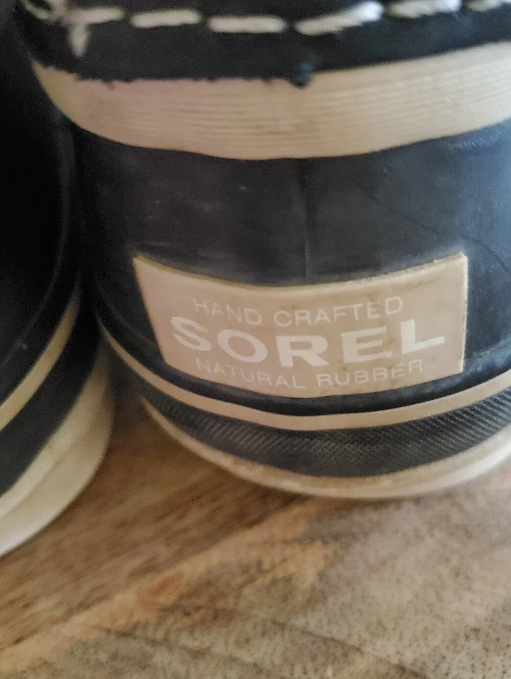 SOREL JOAN OF ARCTIC WINTER FAUX FUR COLLAR BOOTS. WATERPROOF SZ 8.